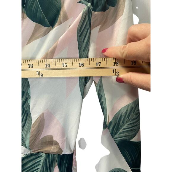 Missguided sexy mini dress with plunging neckline and palm print size 2 - Picture 5 of 6